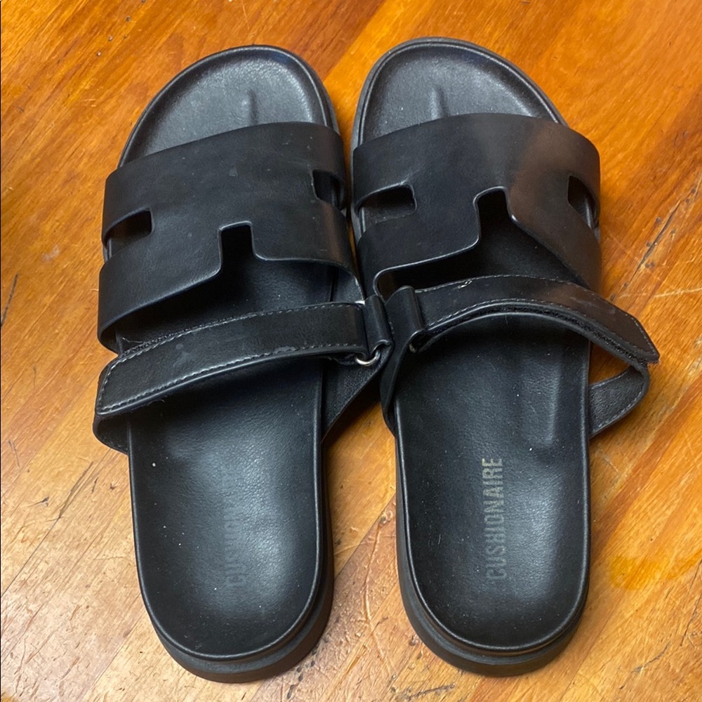 Cushionaire Black Women's Slide Sandals